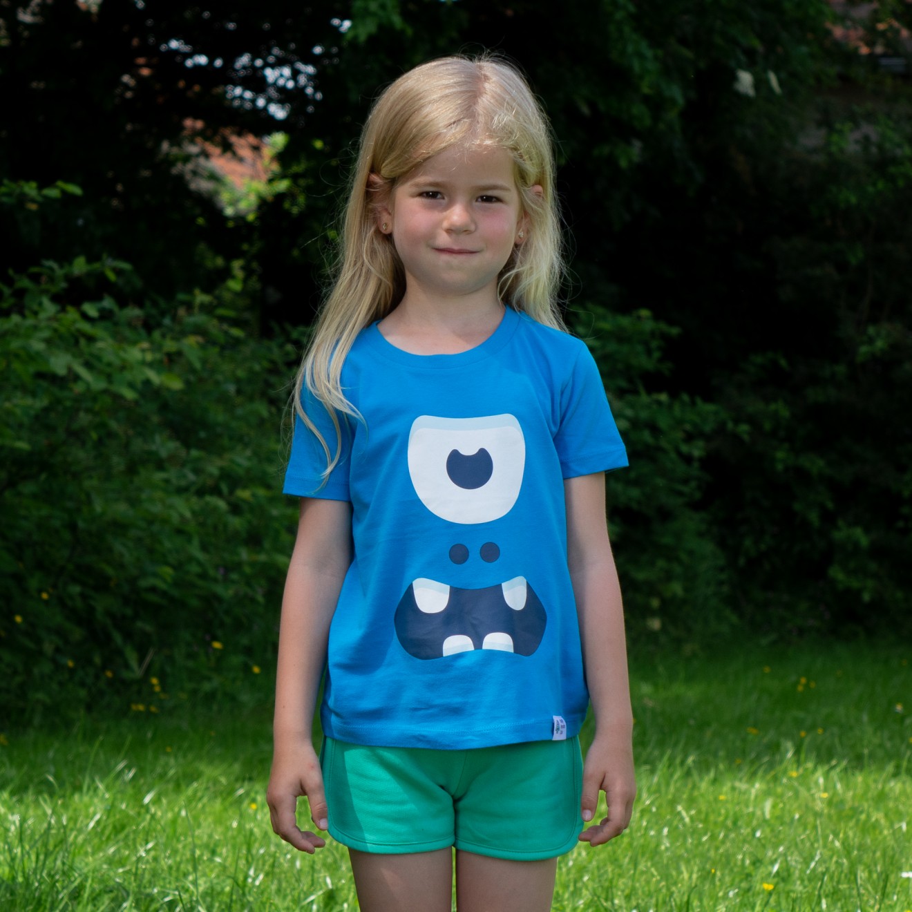 Afbeelding van het product Blauwe brompot, uit de product categorie T-shirts